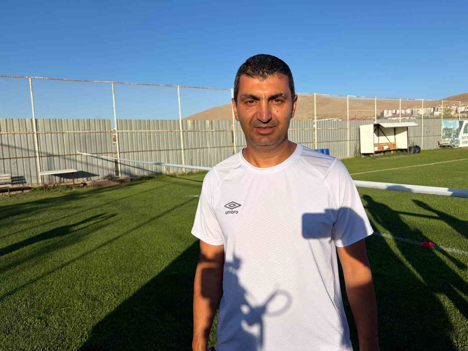 Elazığspor Teknik Direktörü Bozkurt: "Kadro kalitemiz her anlamda iyi"