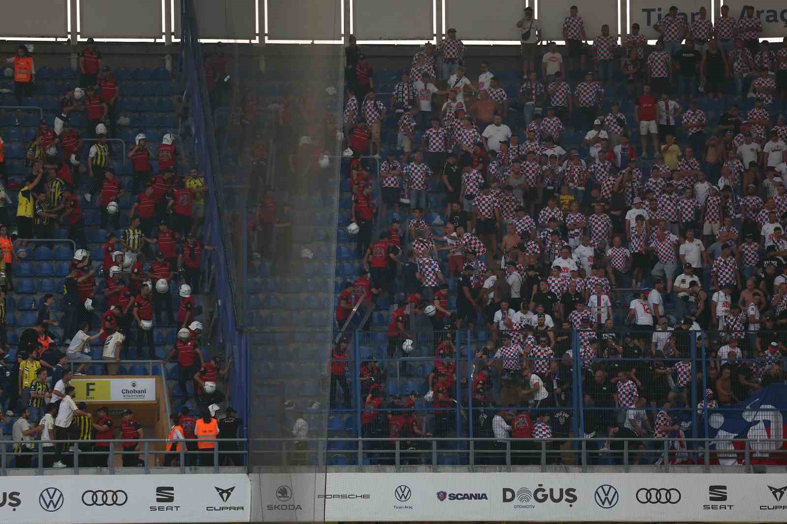 UEFA Şampiyonlar Ligi: Fenerbahçe: 0 - Gornik Zabrze: 0 (Maç devam ediyor)
