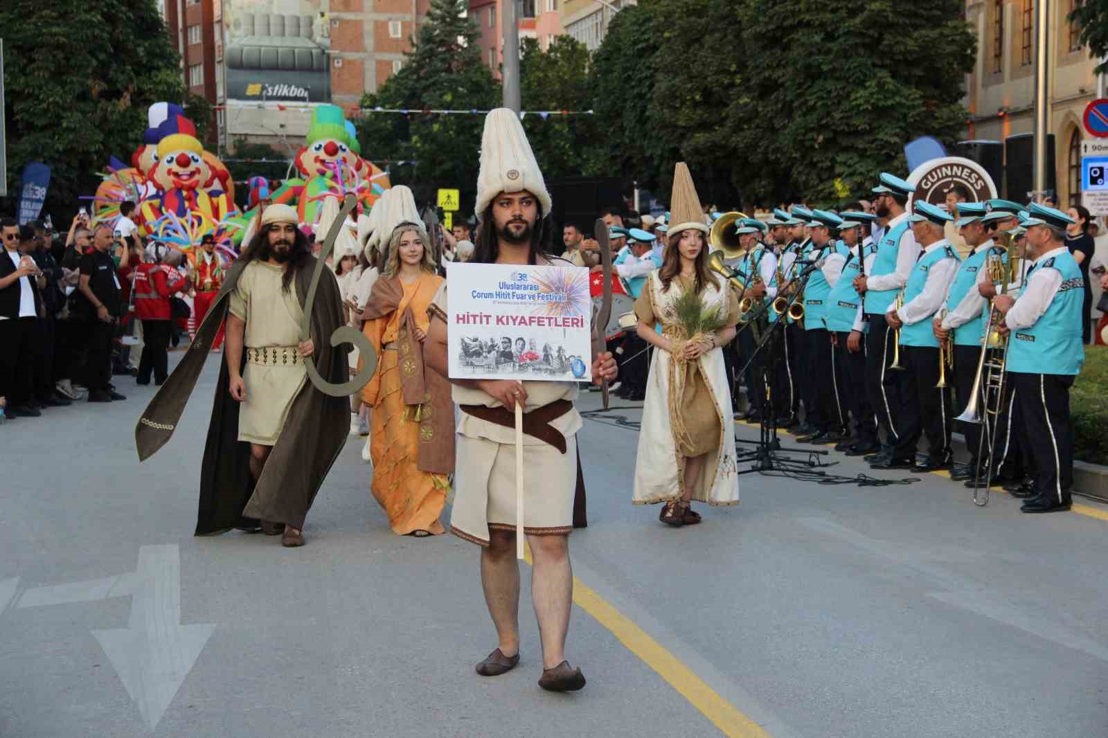 "38. Uluslararası Hitit Fuar ve Festivali" kortej yürüyüşüyle başladı