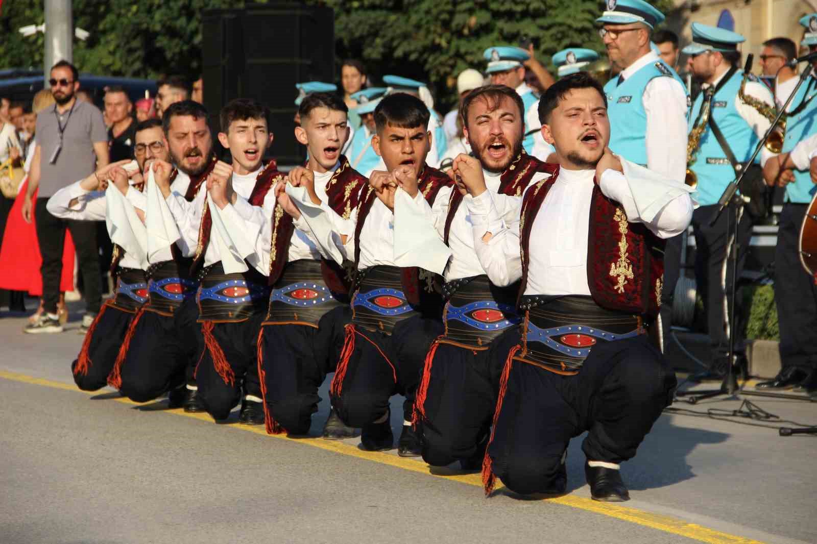 "38. Uluslararası Hitit Fuar ve Festivali" kortej yürüyüşüyle başladı