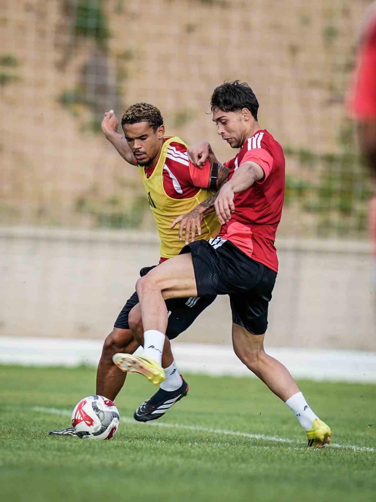 Kayserispor’da Cardoso, Onugkha ve Bennaser kadro dışı
