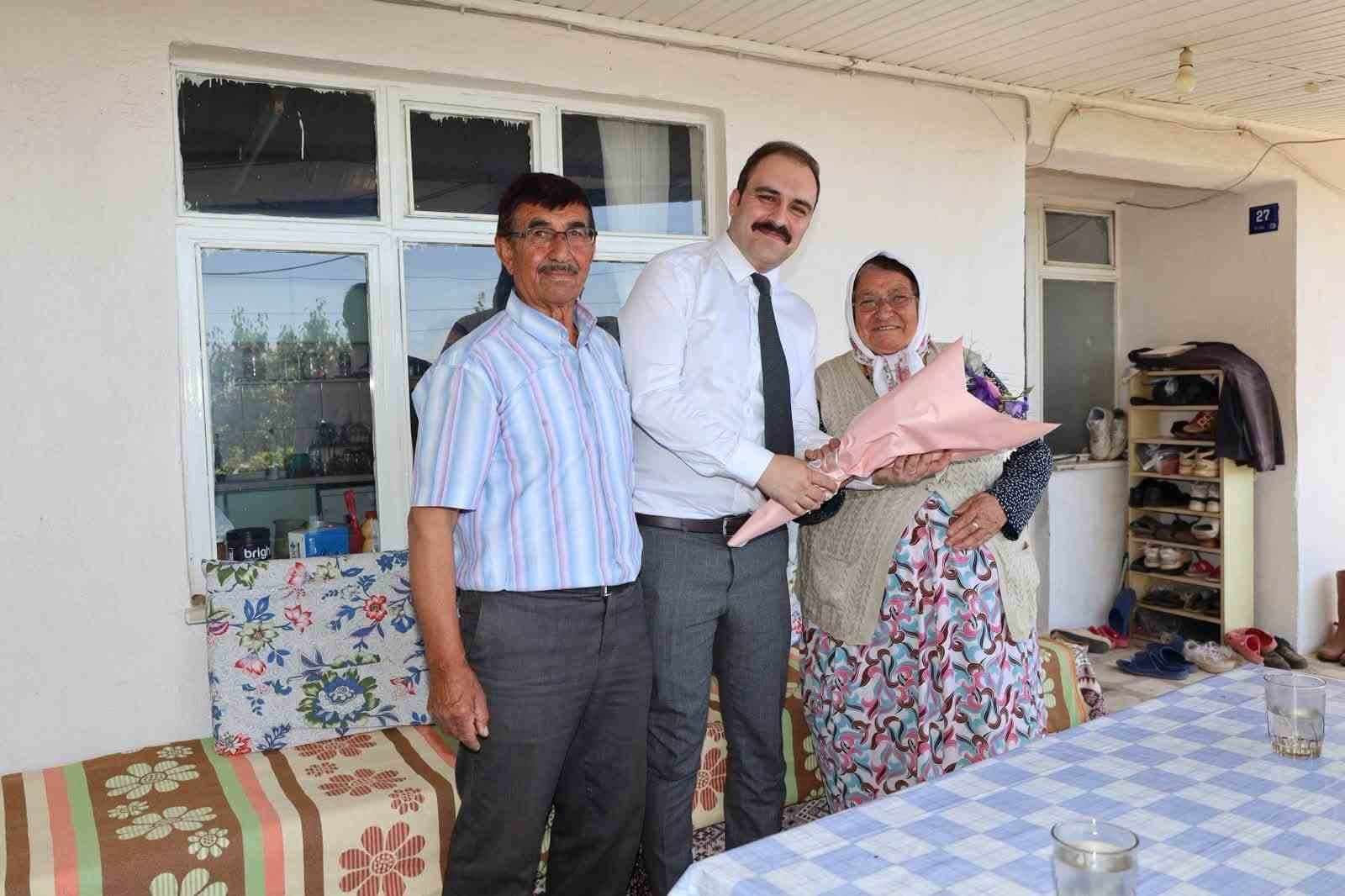 Kaymakam Battal, şehit ailesi ve gaziyi yalnız bırakmadı