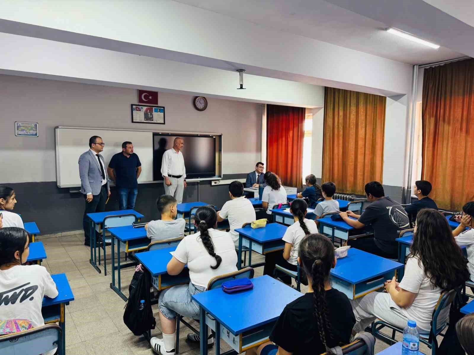 Kaymakam Sözen’den yaz dönemi destekleme kurslarına inceleme