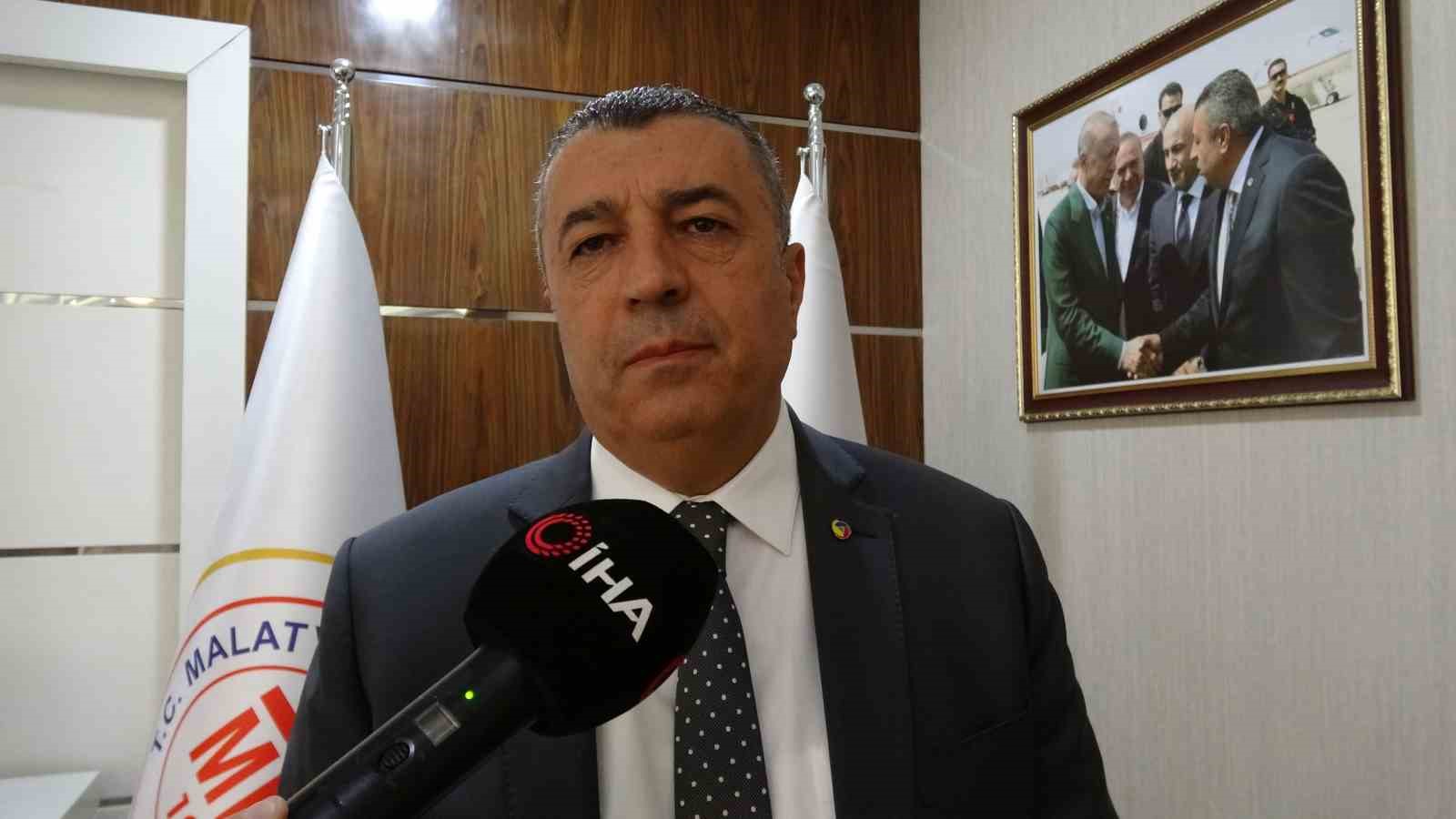 Malatya’da yaş kayısı hasadı ve ihracatı sürüyor
