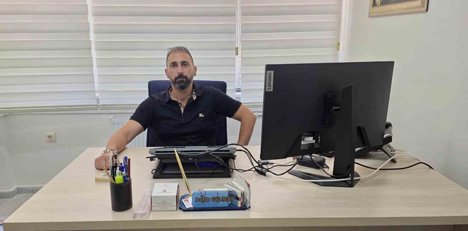 Uzmanından Tatvan sahilindeki dolgu çalışmasıyla ilgili bilimsel uyarı: "Van Gölü ekosistemi zarar görebilir"