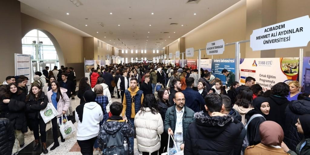 GİBTÜ, tercih döneminde aday öğrencilerle buluşuyor