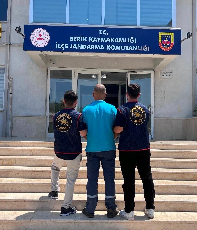 Antalya’da 202 aranan şahıs yakalandı