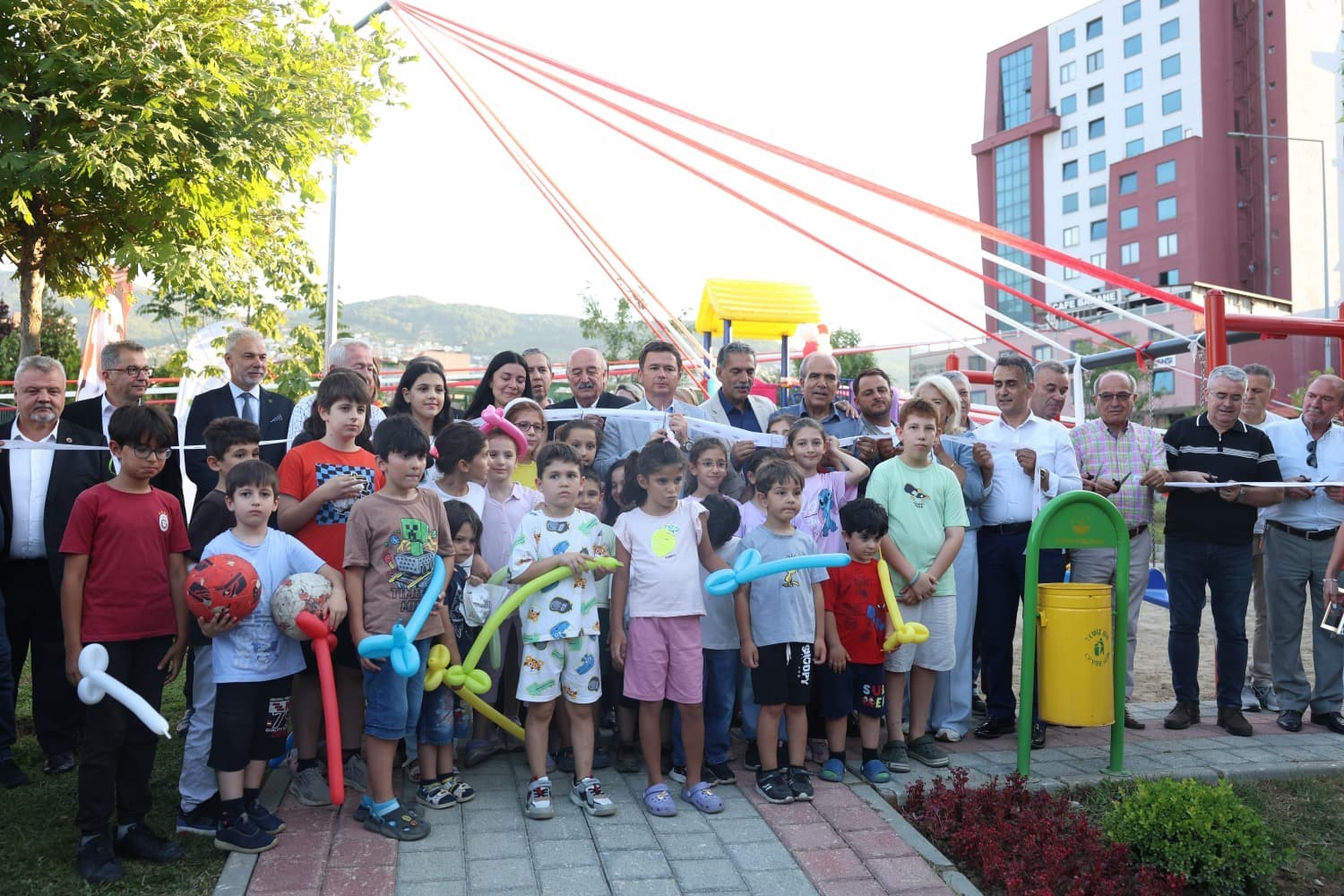 Osmangazi’den çocuklar için yeni ve güvenli yaşam alanı