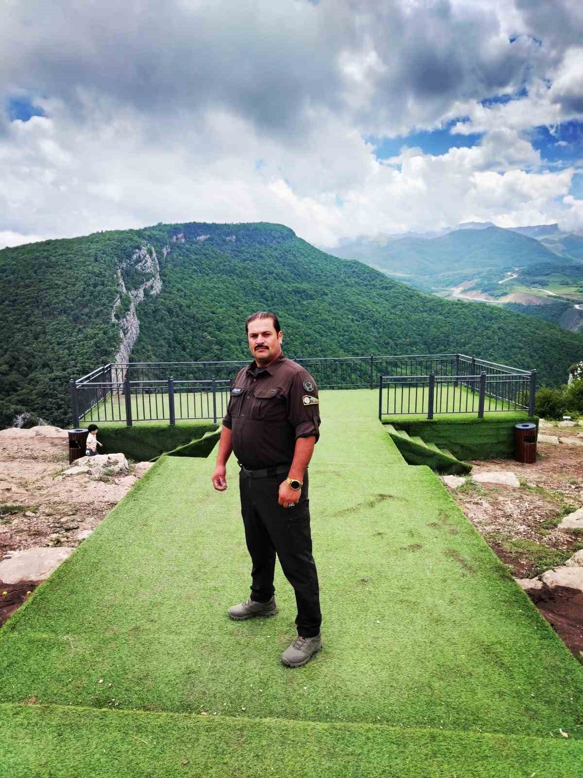 Şehit Berkay’ın getiremediği Azerbaycan çayı, kardeş ülkeden ailesine gönderildi