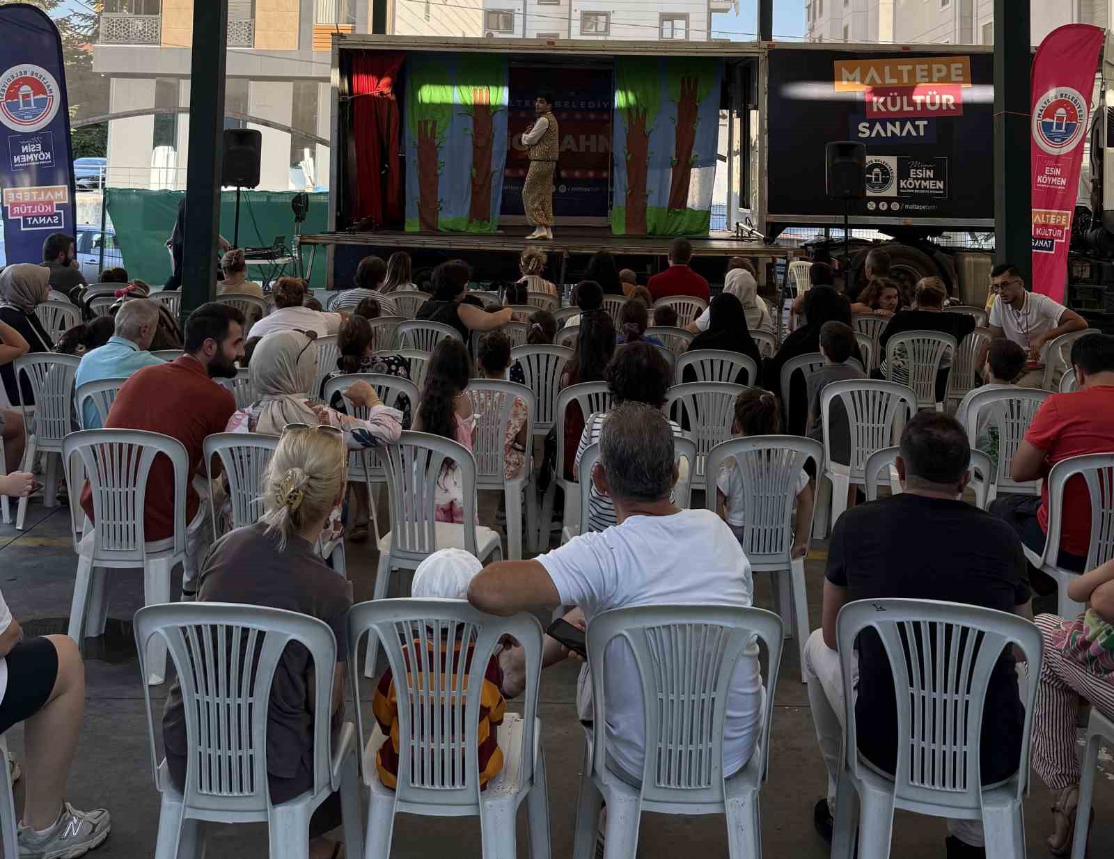 Maltepe Gezici Sahne, Bağlarbaşı Mahallesi sakinleriyle buluştu