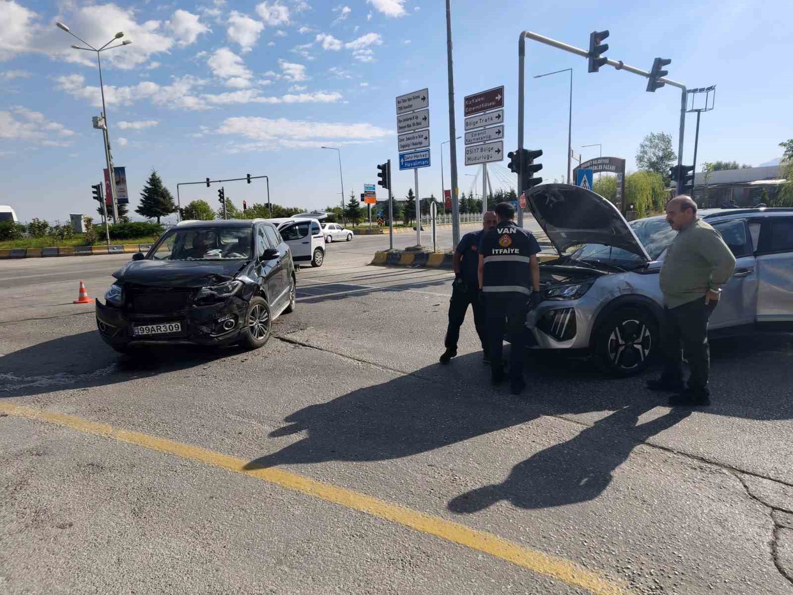 Van’da trafik kazası: 2 yaralı