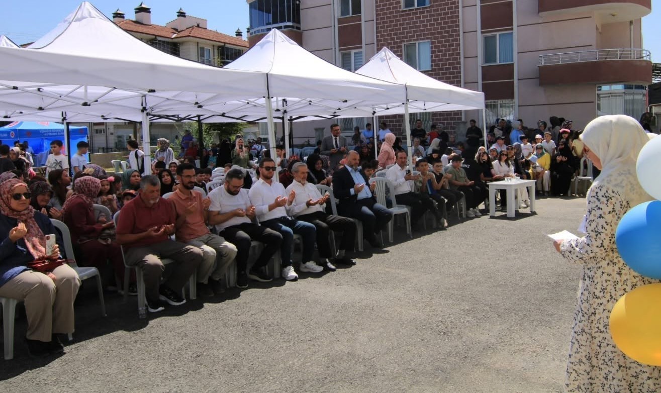 Kütahya İl Müftüsü Dr. İrfan Açık’tan Yaz Kur’an Kursları’na ziyaret
