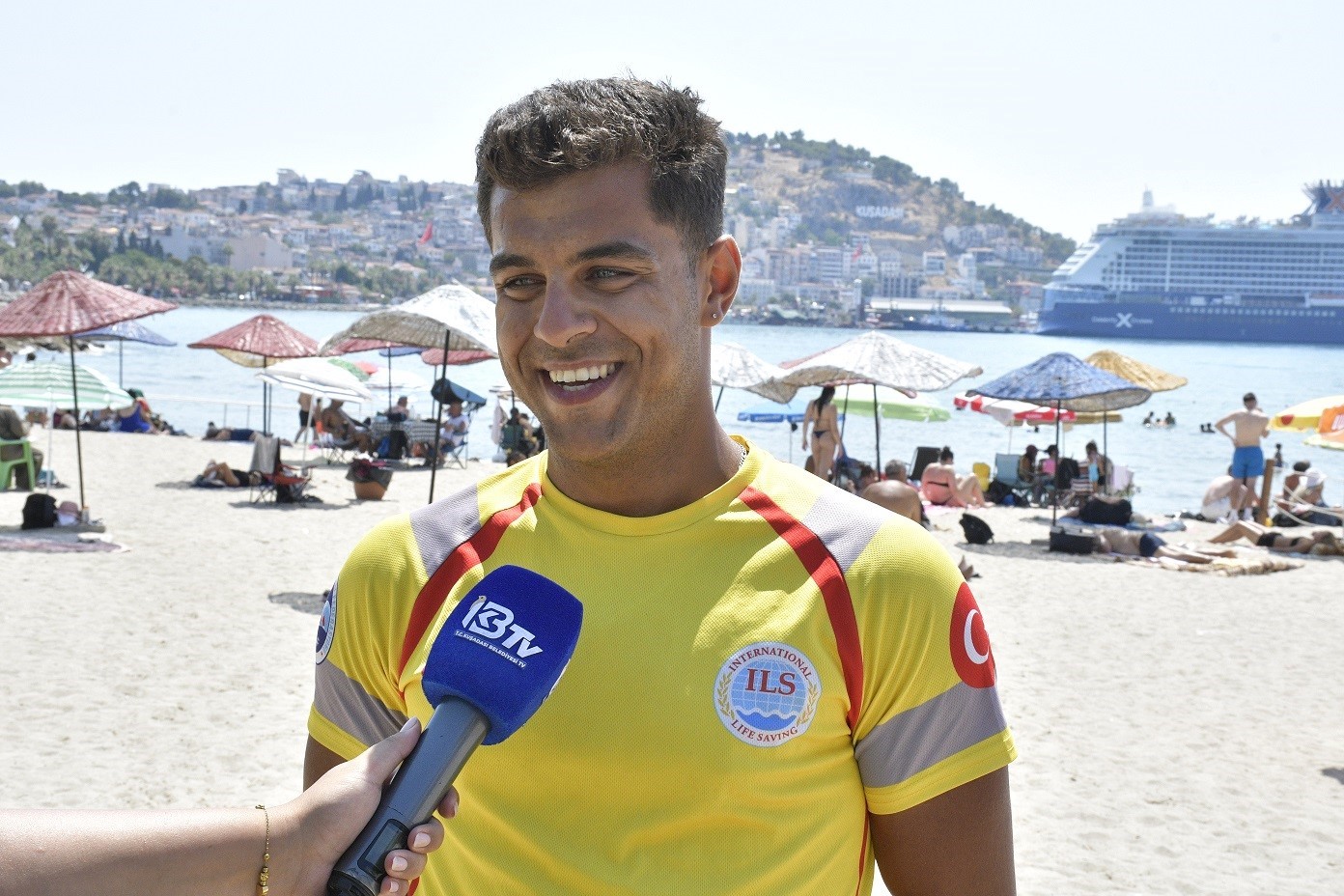Kuşadası sahillerinde güvenlik ön planda