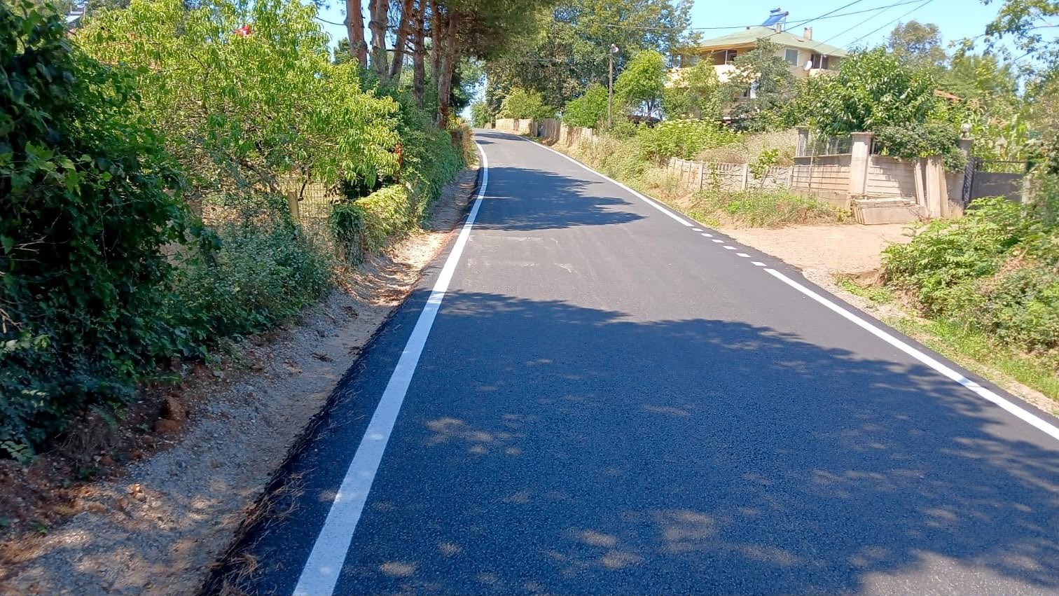 Akçakoca’da 7,5 kilometrelik grup yolunda çizgi çalışması tamamlandı