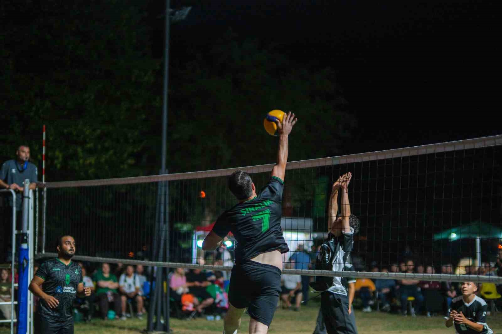 Türkiye’nin tek köy voleybol turnuvası başladı
