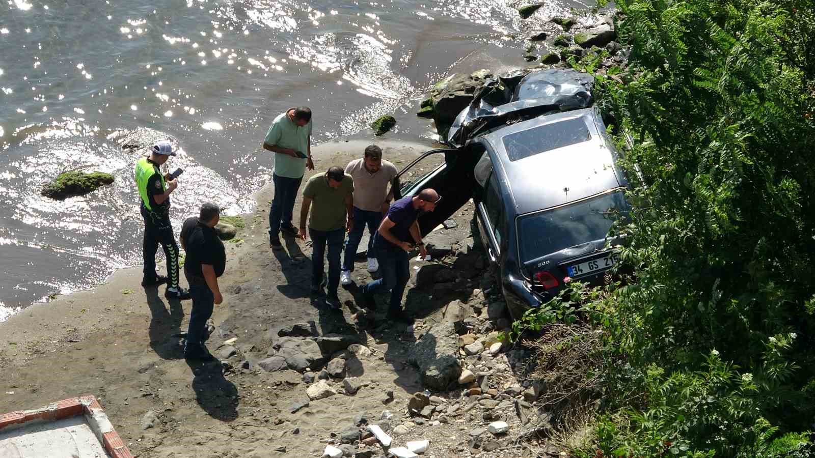 Ordu’da otomobil 30 metreden deniz kıyısına uçtu: "Uçak düşüyor zannettim"