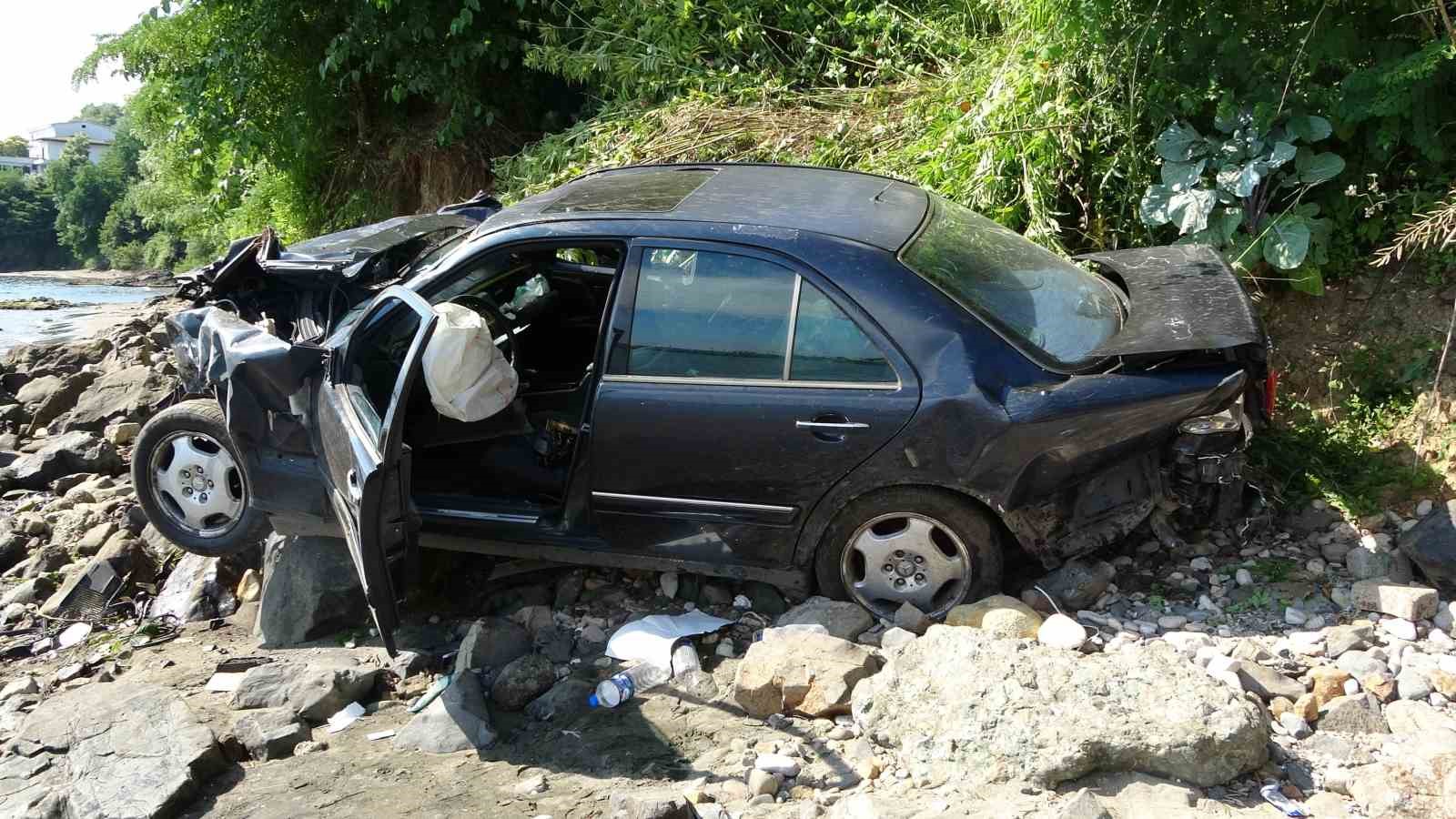 Ordu’da otomobil 30 metreden deniz kıyısına uçtu: "Uçak düşüyor zannettim"