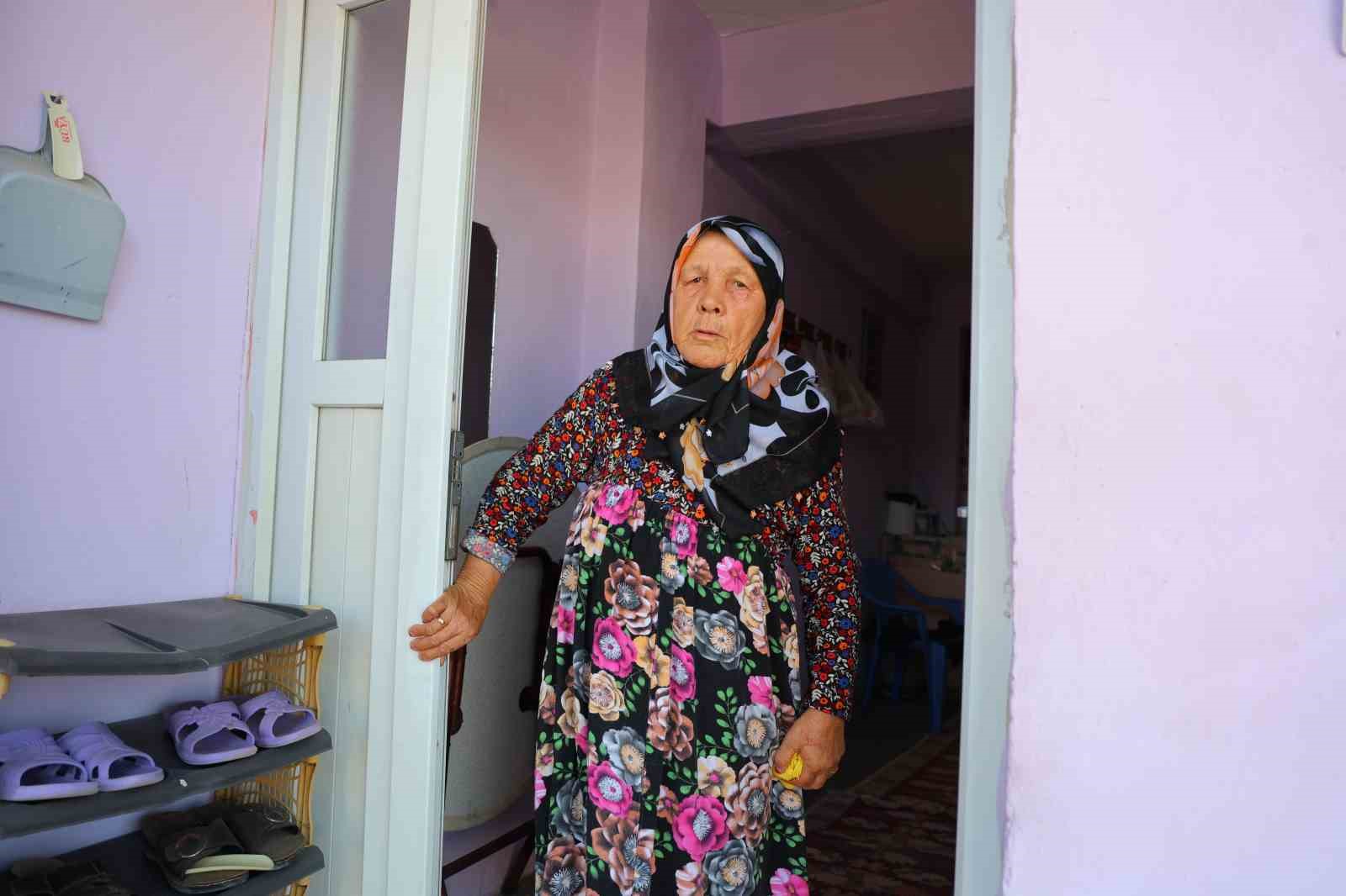 Yaşlı kadına bıçaklı gaspa 15 yıl hapis istemi