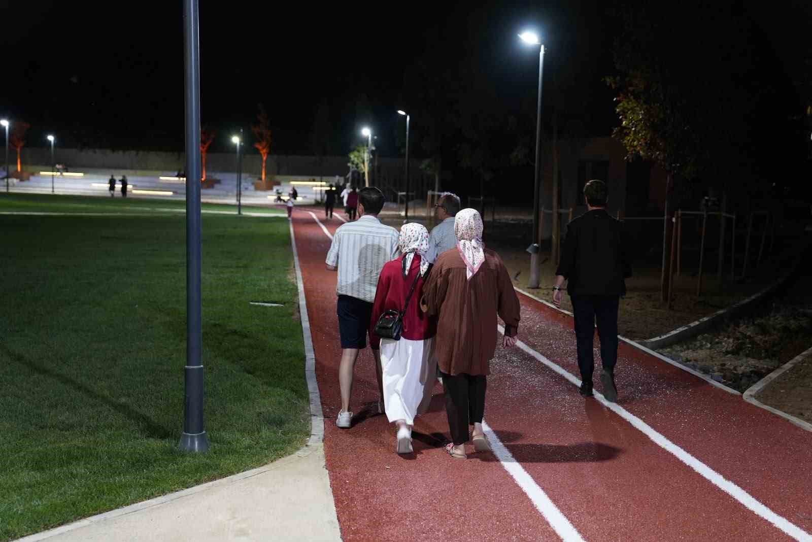 Millet Bahçesi ışıl ışıl haliyle Düzcelilerin gözdesi oldu