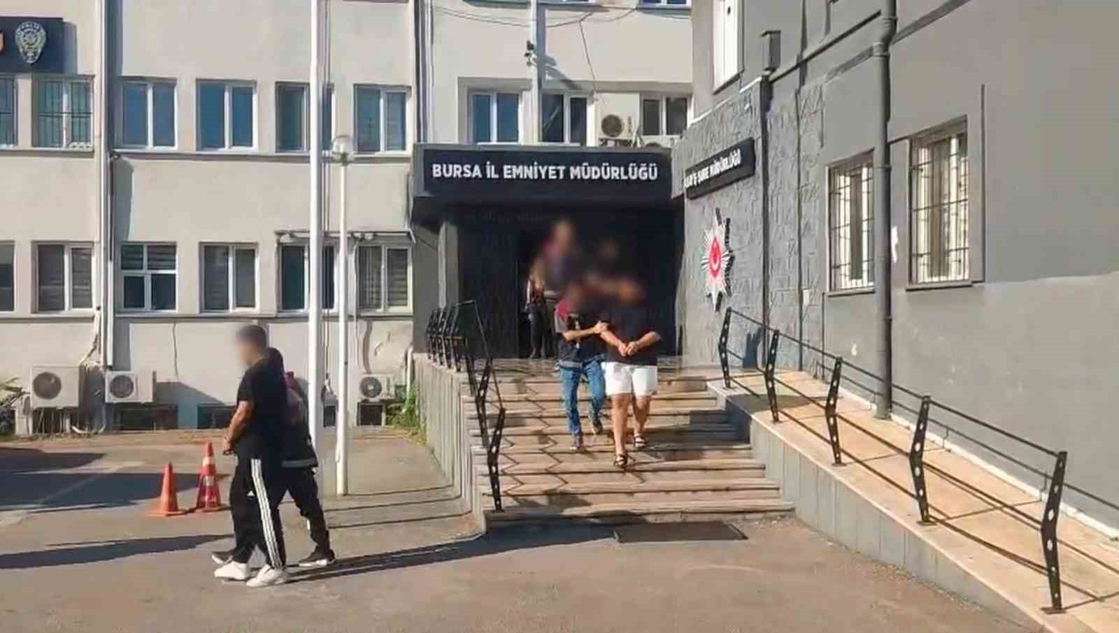 "Güvenli Ödeme Sistemi" kılıfıyla dolandırıcık yapan çete çökertildi: 10 kişi tutuklandı