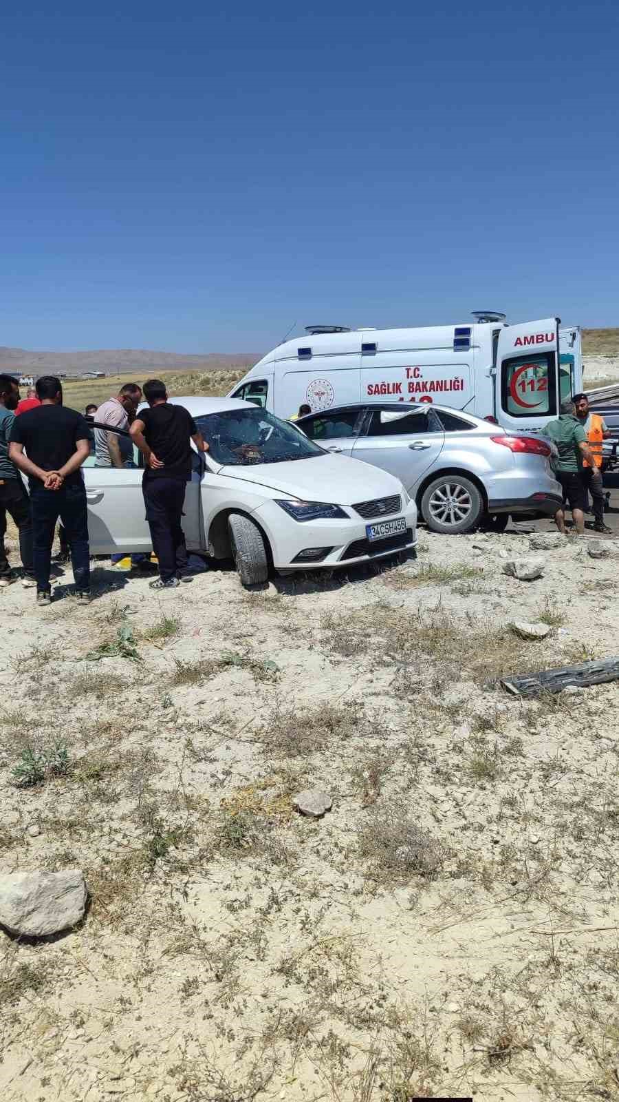 Kayseri’de feci kaza: 2 ölü, 9 yaralı