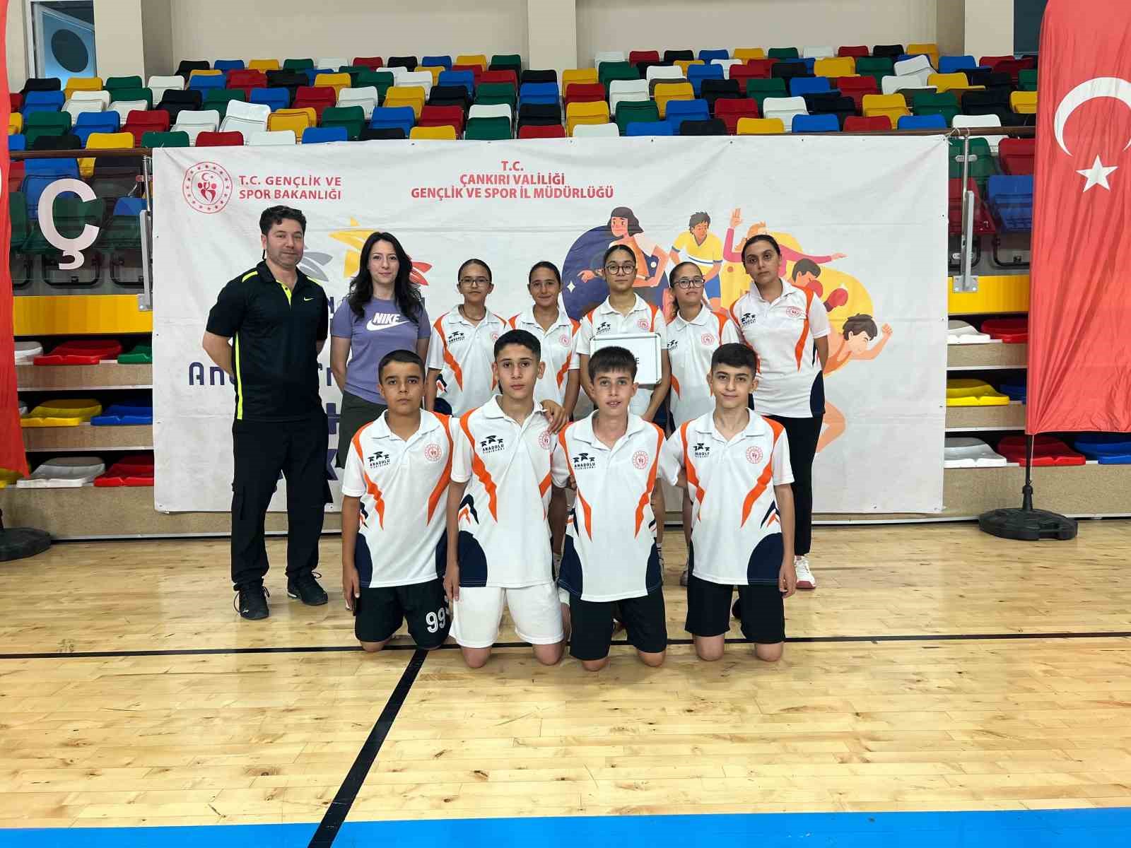 Niğde Erkek Badminton Takımı şampiyon oldu
