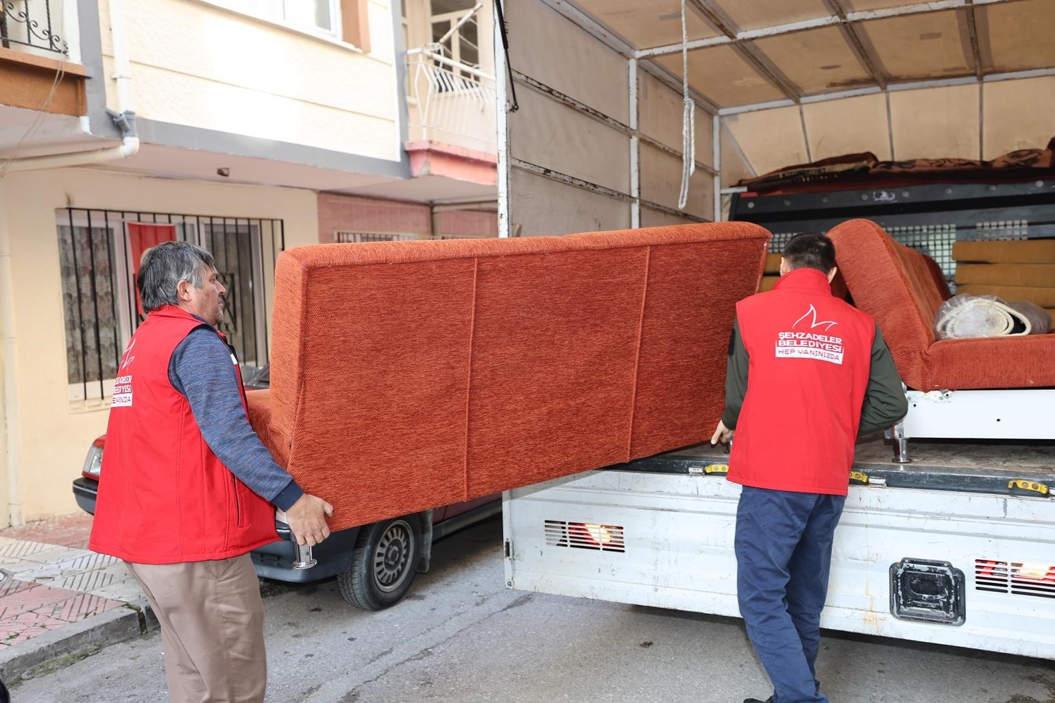 Atıl eşyalar umut oluyor