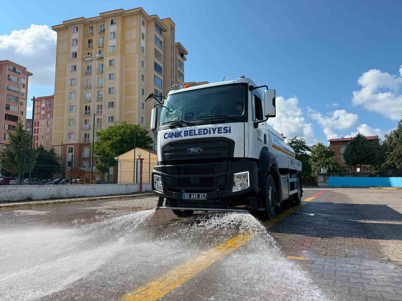 Sandıkçı: "Araç filomuza yeni araçlar kazandırmaya devam ediyoruz"