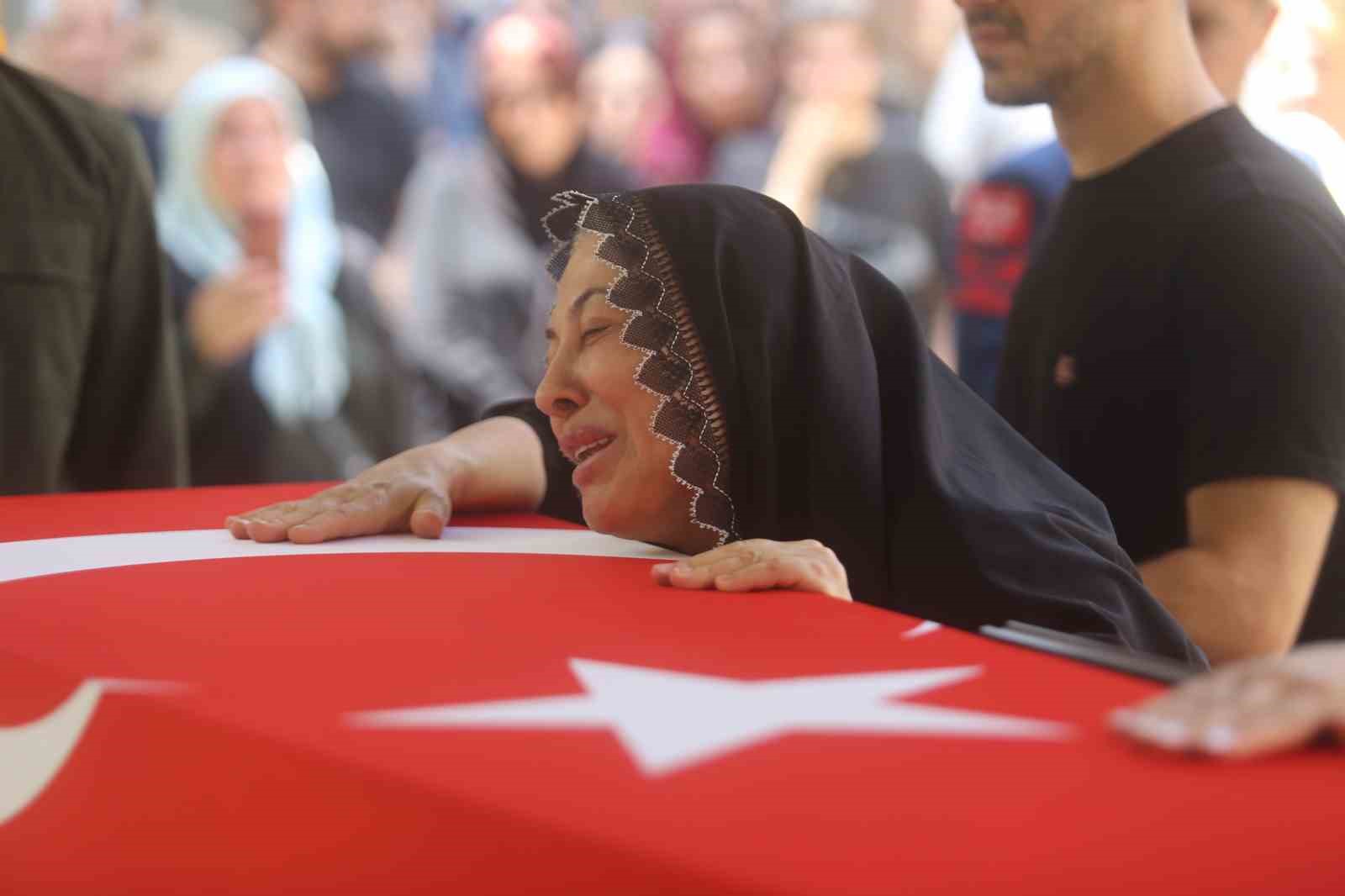 Cilo Dağı’nın zirvesinde hayatını kaybeden Bursalı dağcı son yolculuğuna uğurlandı