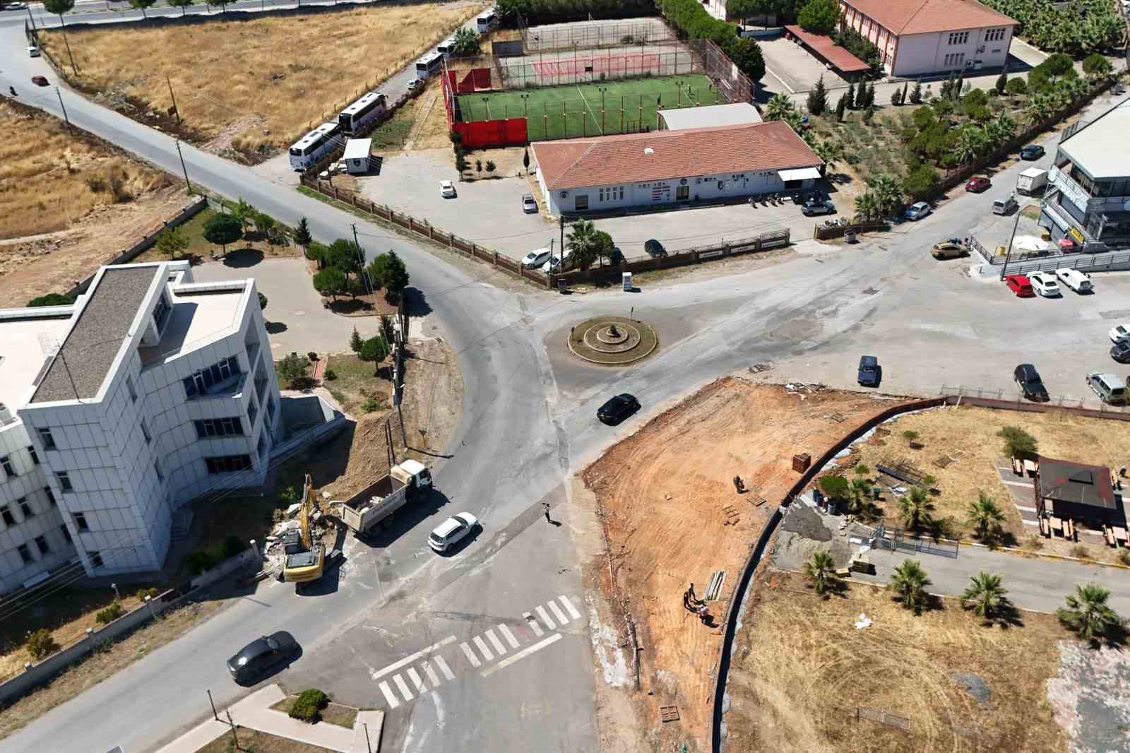 Ayvalık’ın 7. Akıllı kavşağı bölge trafiğine nefes aldıracak