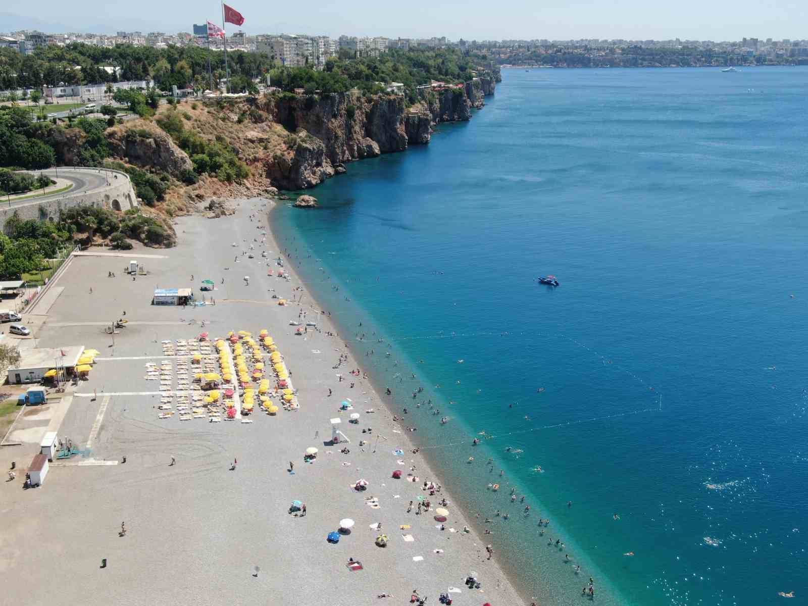 Antalya’da termometreler 44 dereceyi gördü