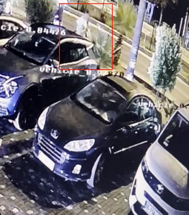 Otelin önüne bıraktığı motosikleti sabah göremeyince hırsızlığı güvenlik kamerasından gördü