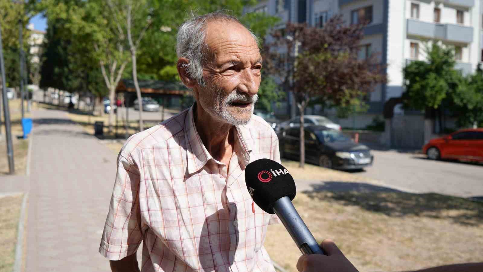 34 yıldır su içemeyen yaşlı adam, 10 gündür yemek de yiyemiyor