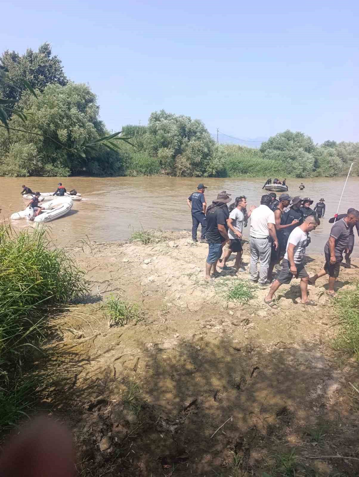 Menderes Nehri’nde kaybolan çocuğun cansız bedenine ulaşıldı