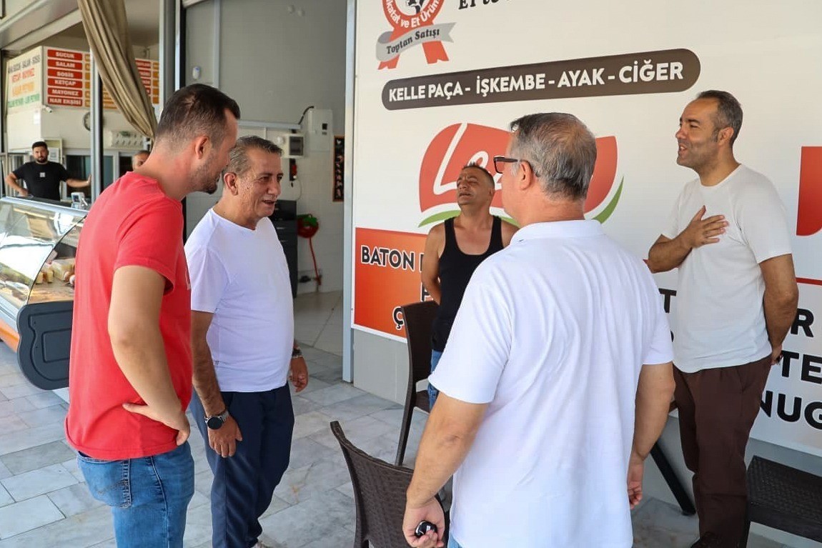 Başkan Yetişkin, esnaflarla görüştü
