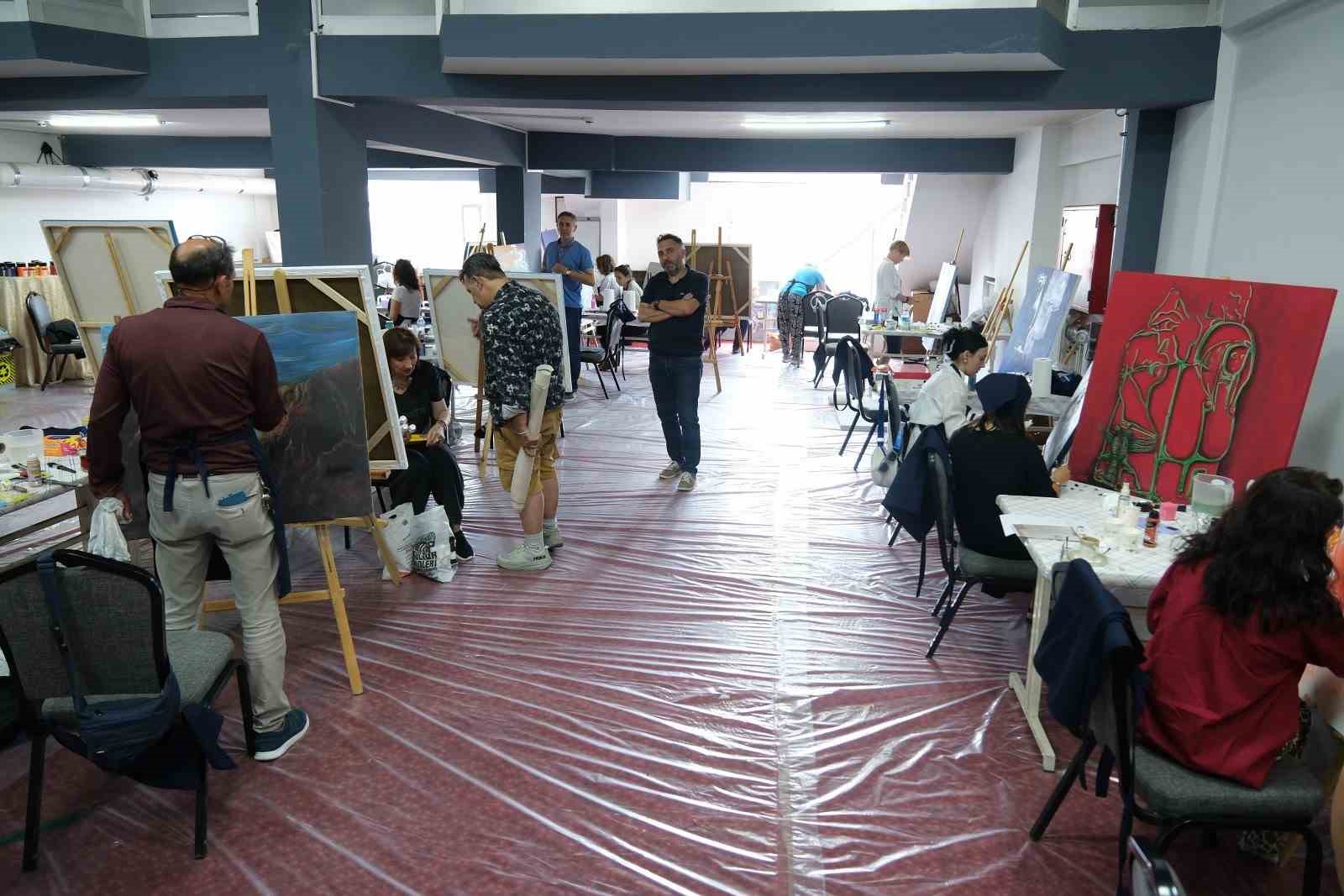 8. Uluslararası Sanat Çalıştayı Çorum’da başladı: 34 sanatçı Çorum’u tuvalleriyle anlatacak