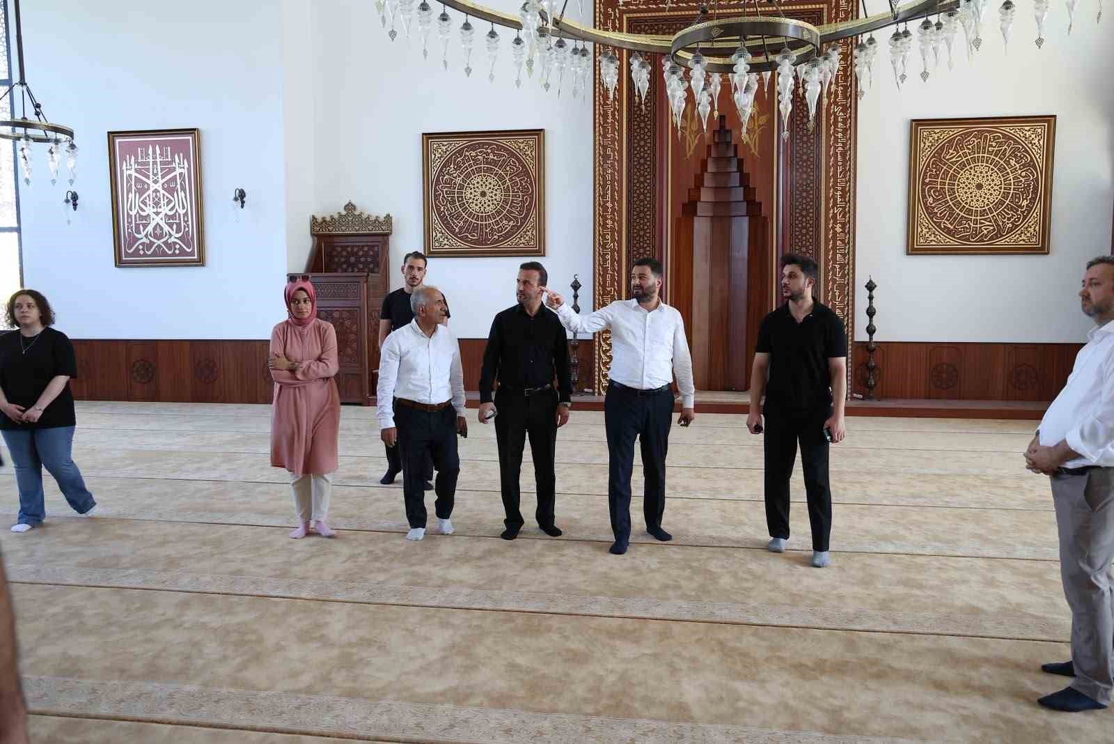 Kağıthane’de Ayazma Camii ve Külliyesi açılış için gün sayıyor