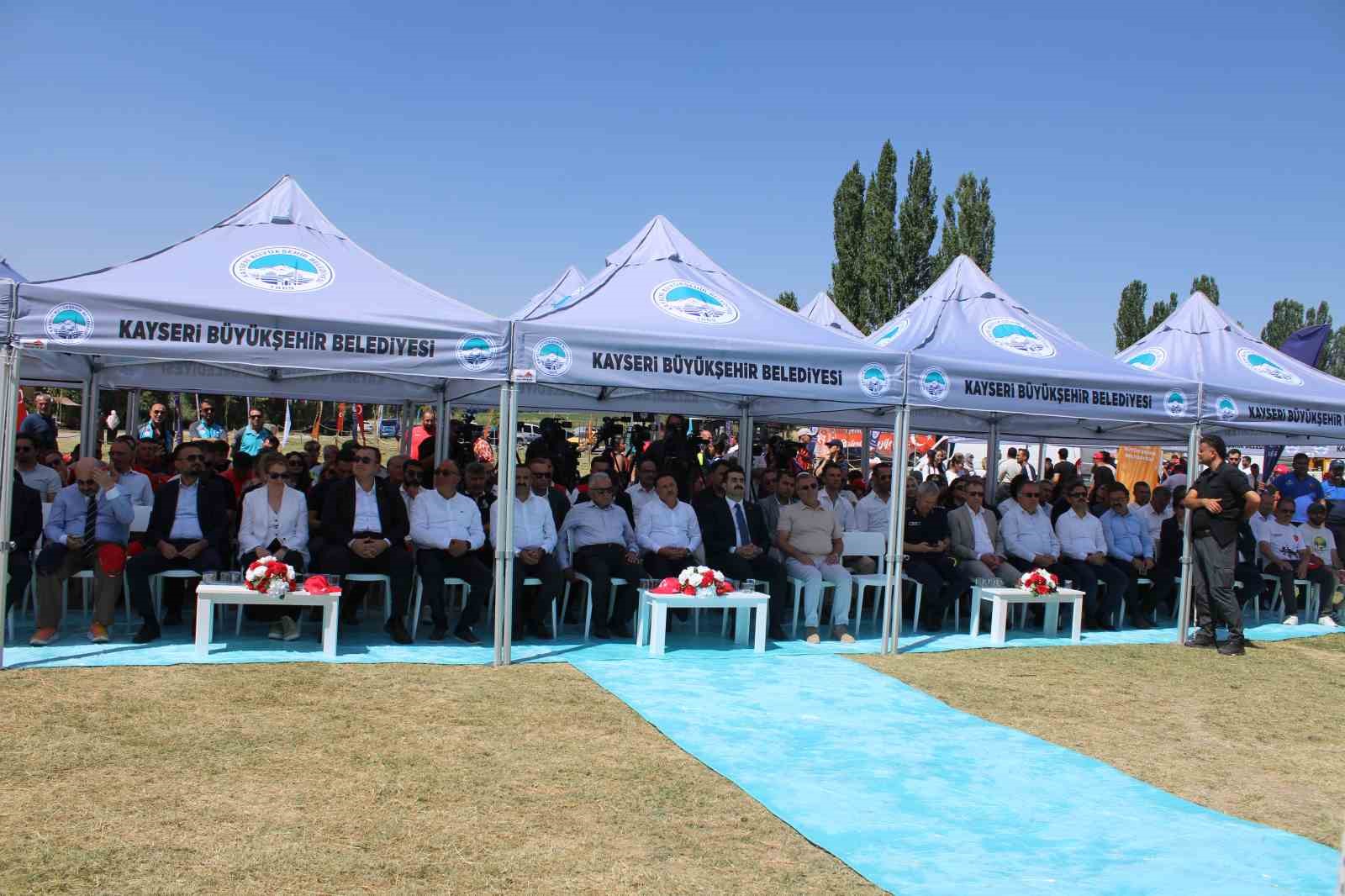 Kayseri’de 2026 su sporları sezonu açıldı