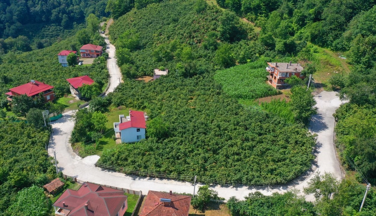 Çaybaşı’nda grup yolu betonla buluşturuluyor