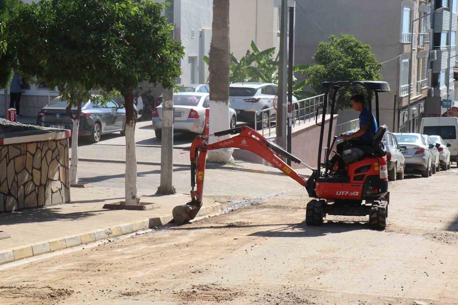 Bozdoğan’da doğalgaz çalışması sonrası yollarda temizlik çalışması