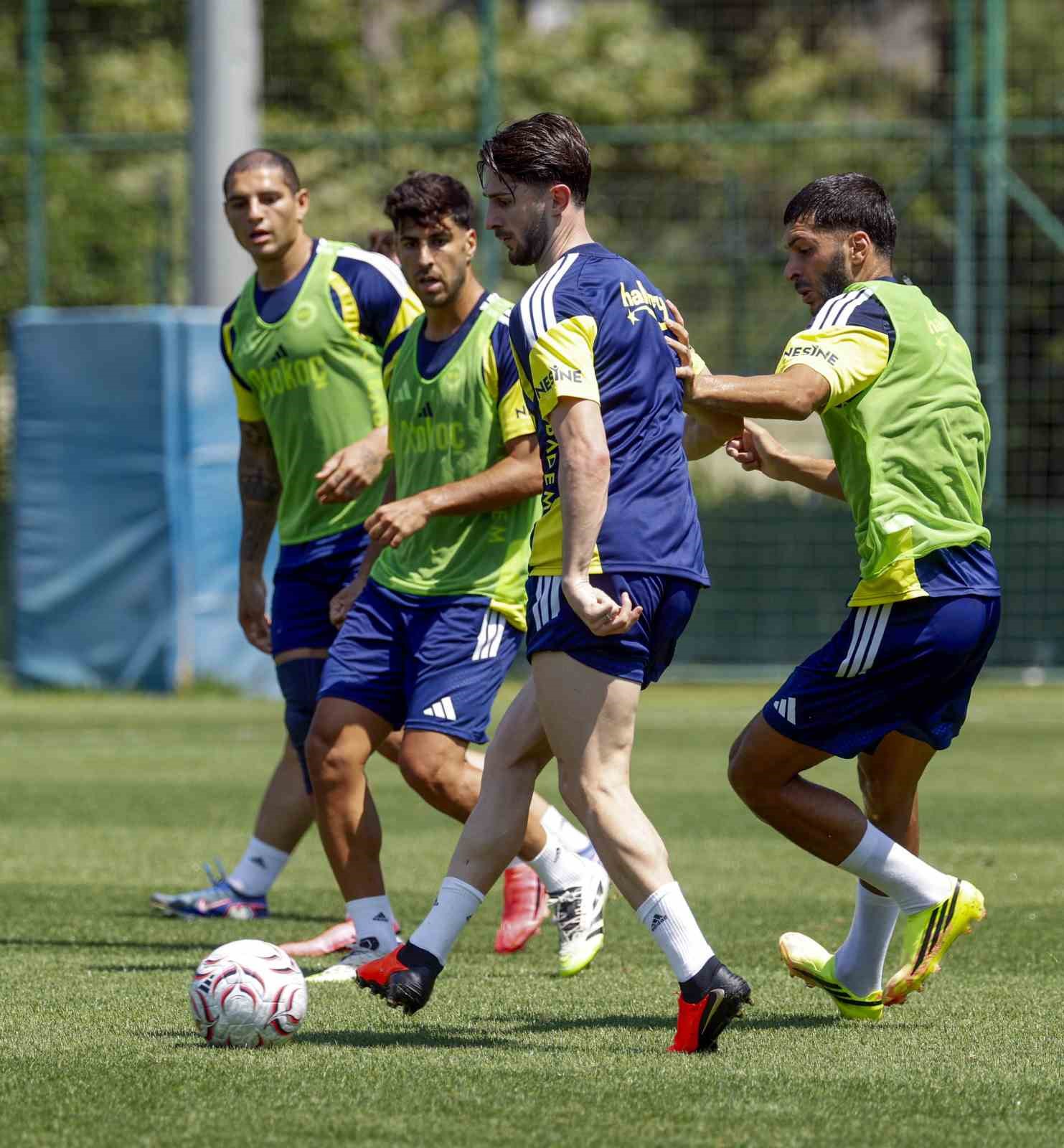Fenerbahçe, Gornik Zabrze ile oynayacağı rövanş maçının hazırlıklarına başladı