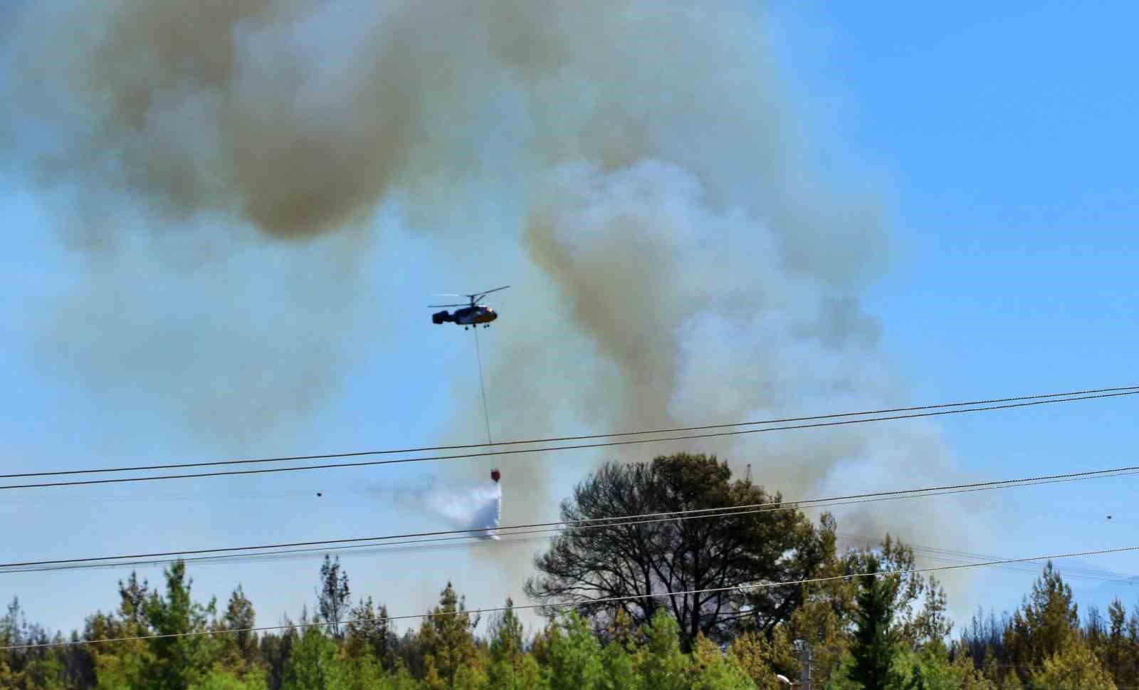 Antalya’da ormanlık alandaki yangın kontrol altına alındı