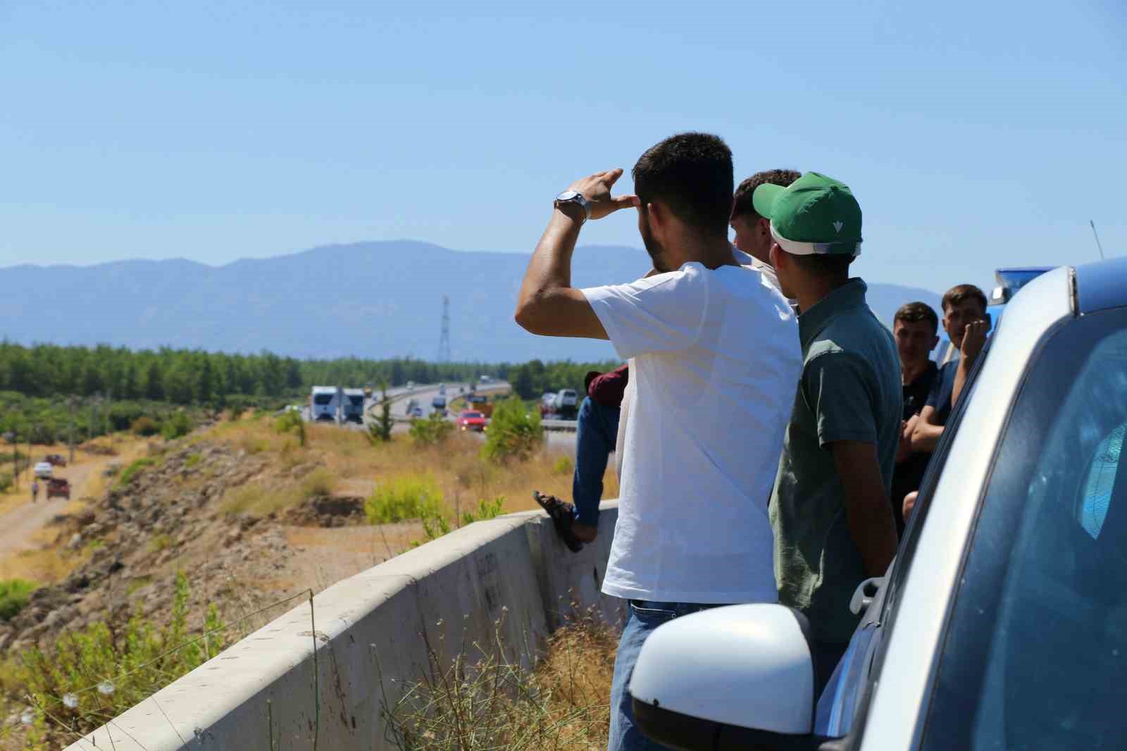 Antalya’da ormanlık alandaki yangın kontrol altına alındı
