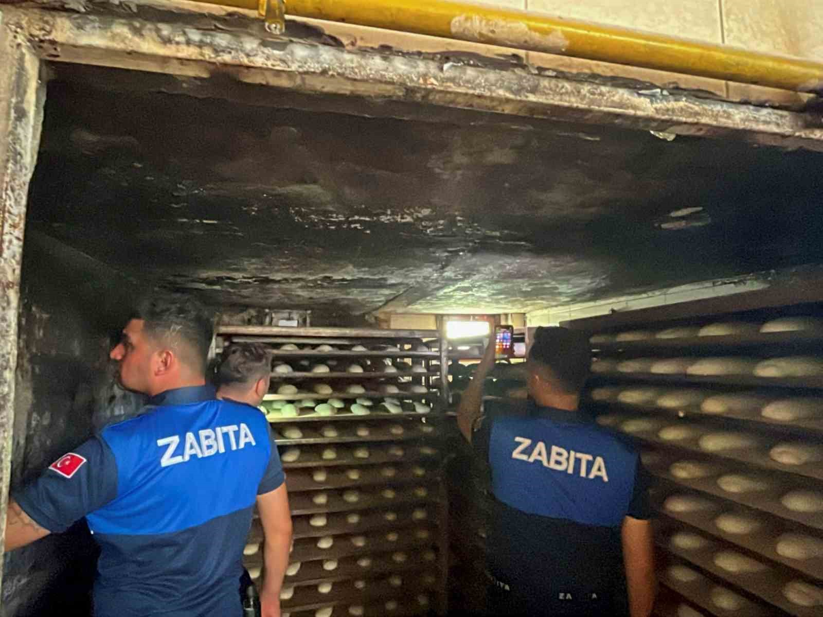 Tarsus’ta fırın denetimlerinde haşereli hamur tespit edildi
