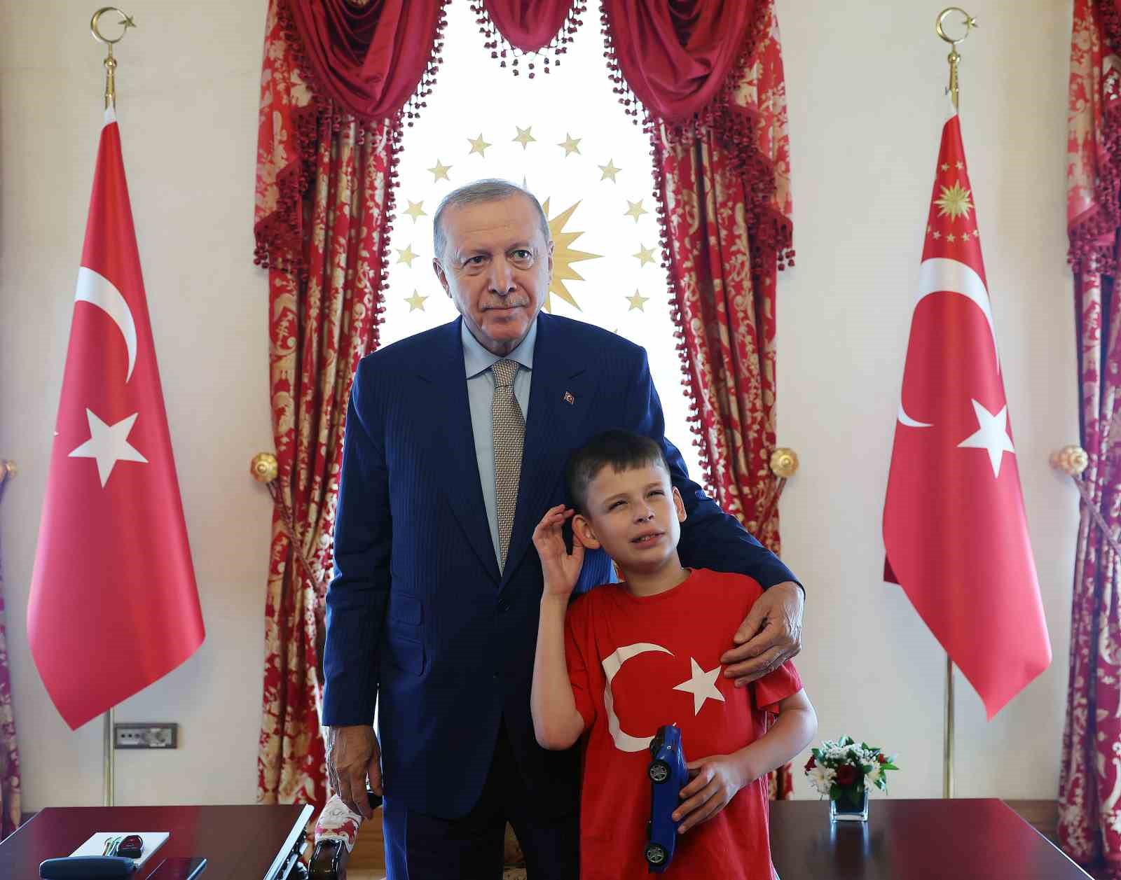 Cumhurbaşkanı Erdoğan "Cake Not Hate" kampanyasıyla tanınan Joshua Harris’i kabul etti
