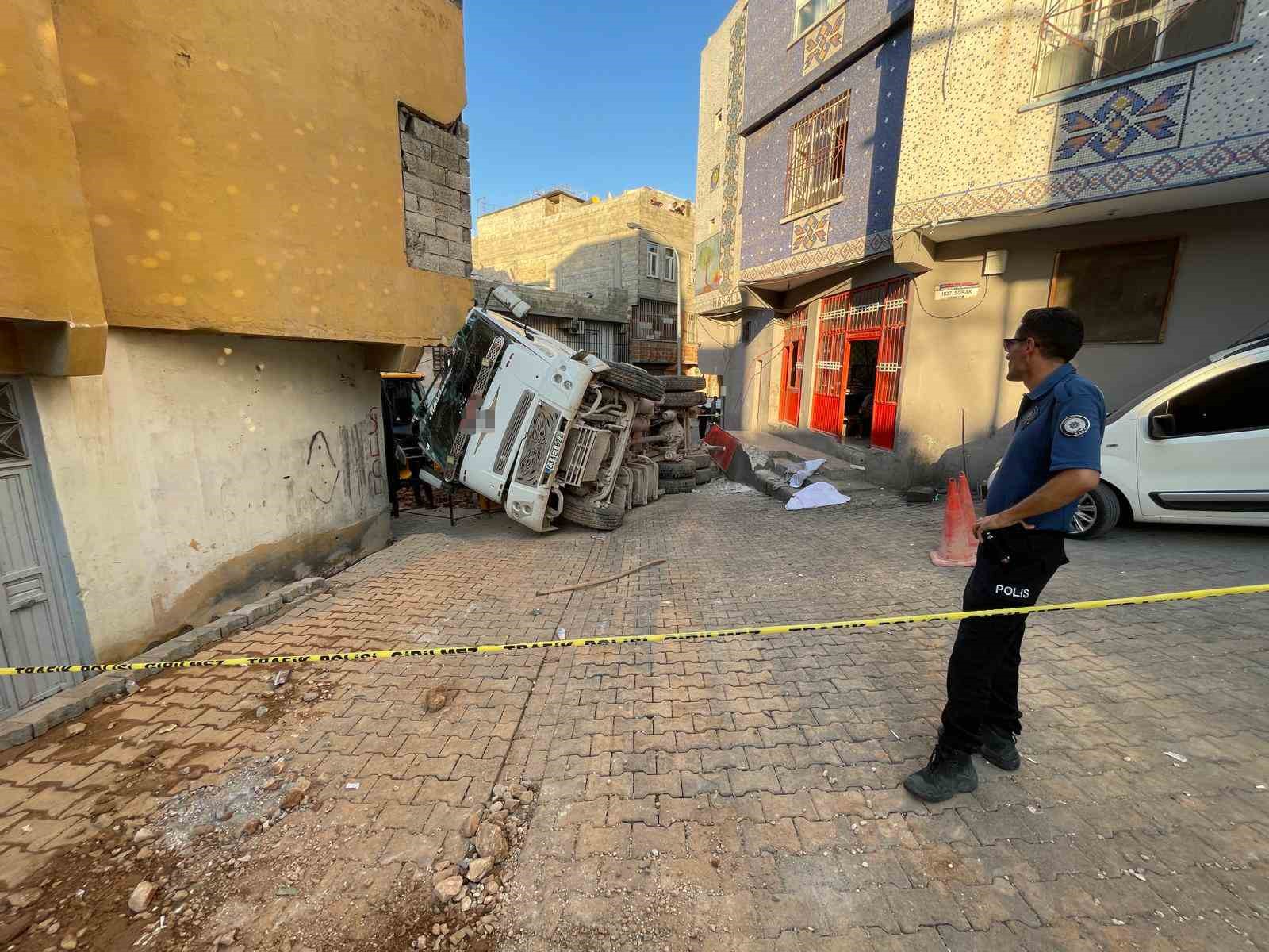 Kamyonun ezdiği küçük çocuk hayatını kaybetti