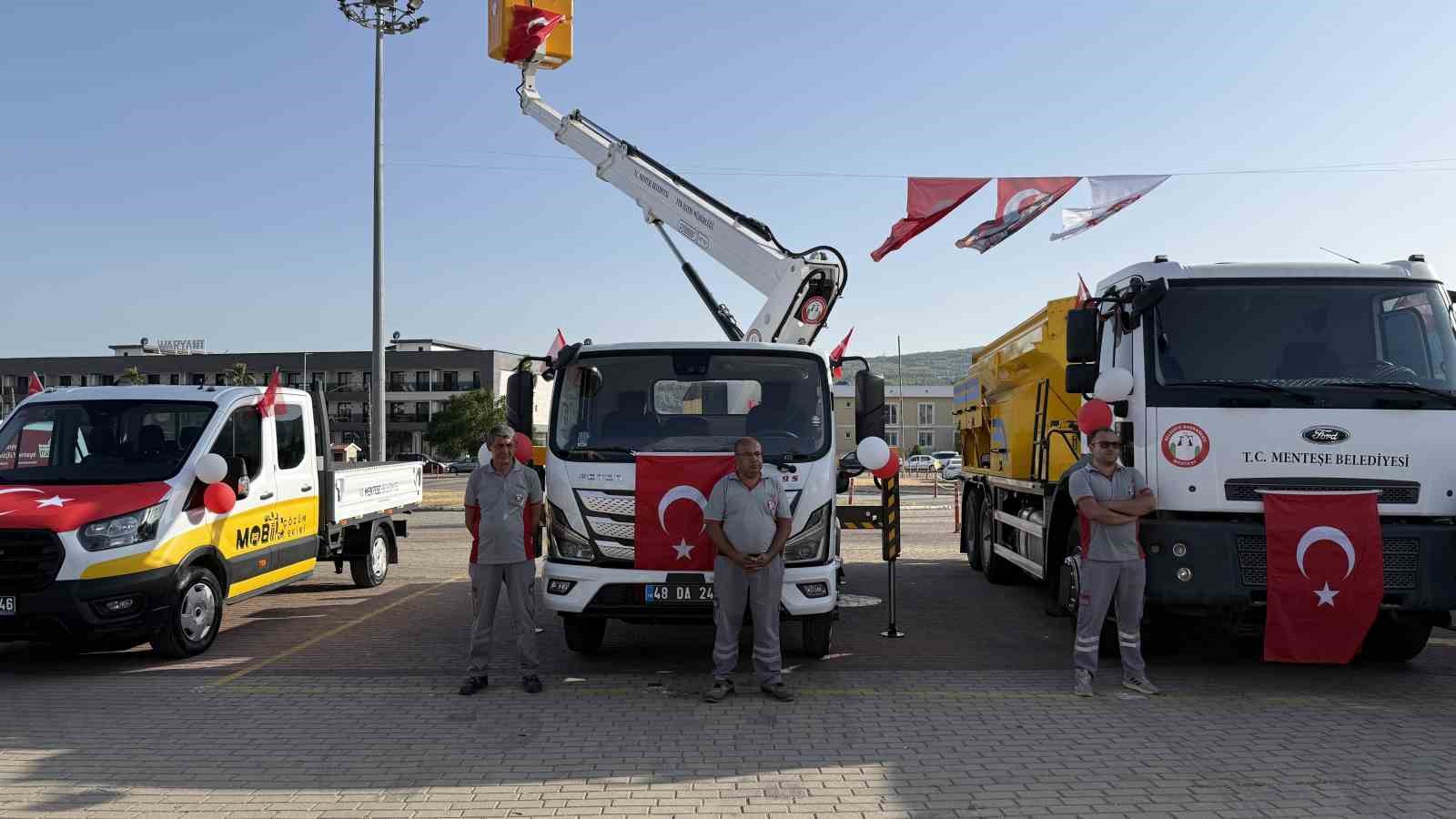 Menteşe Belediyesi yeni araçlarını hizmete aldı