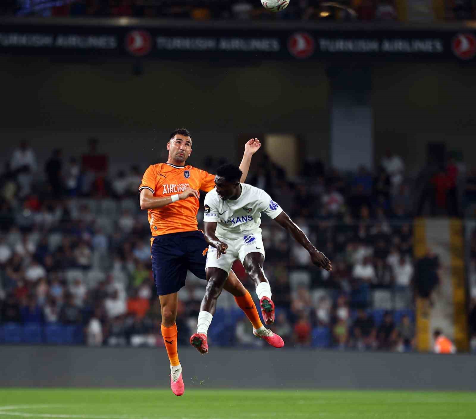 UEFA Konferans Ligi: Başakşehir: 0 - Inter Turku: 0 (Maç devam ediyor)