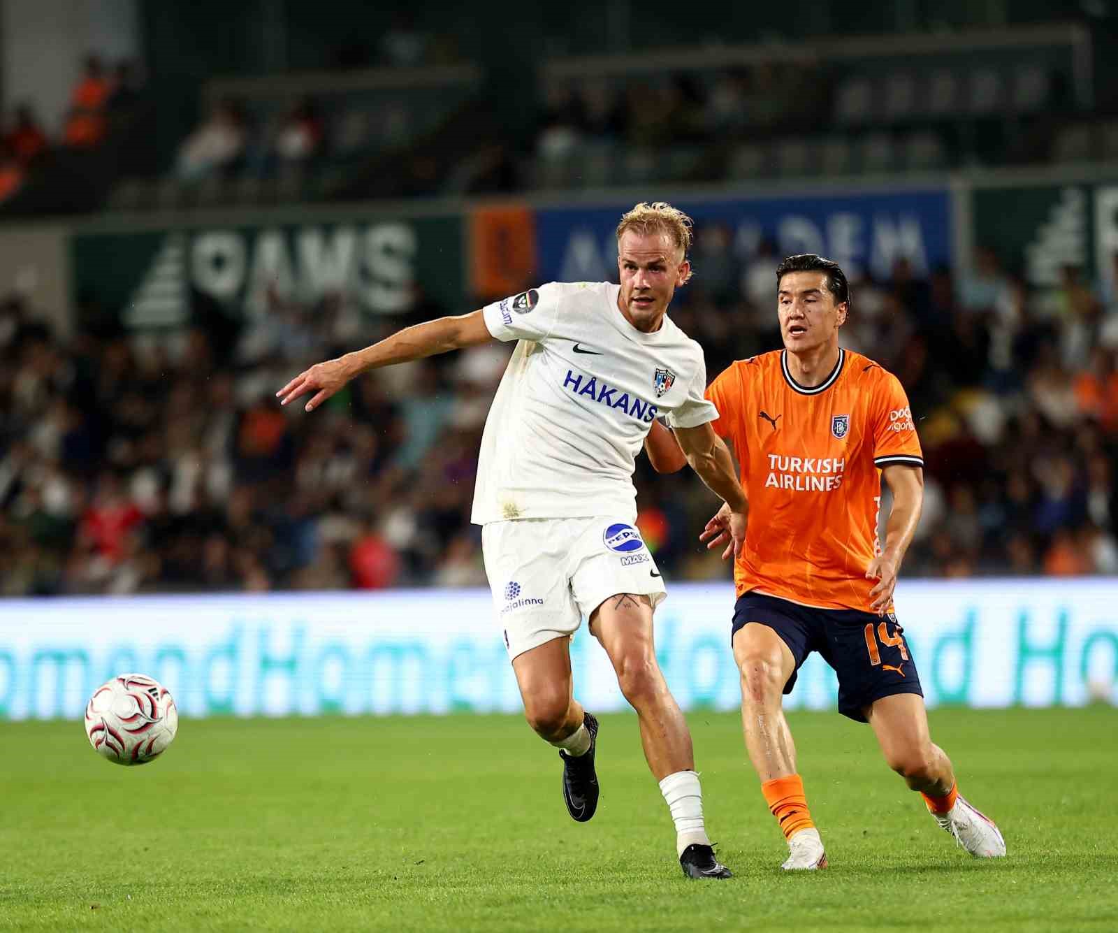 UEFA Konferans Ligi: Başakşehir: 0 - Inter Turku: 1 (İlk yarı)