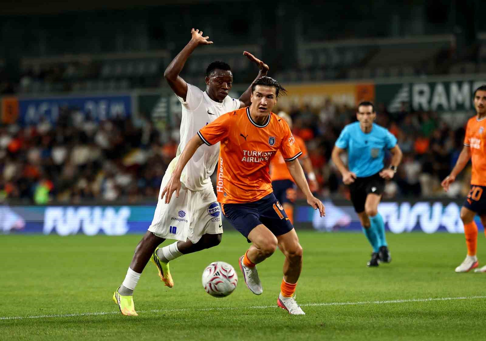 UEFA Konferans Ligi: Başakşehir: 0 - Inter Turku: 1 (İlk yarı)